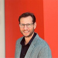 Andreas Lüer Email