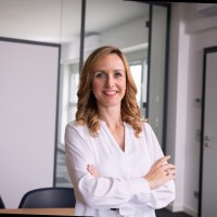 Nadja El-Bouz Email