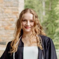 Arcadia Art Consultancy Employee Emma Larson's profile photo