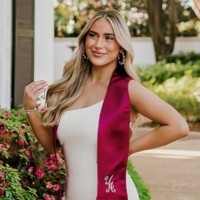 UnCommon Fashion Employee Rylie Powell's profile photo