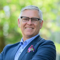 Ian Thompson Email & Phone Number