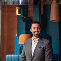 QT Hotels and Resorts Employee Stephen Hollow's profile photo