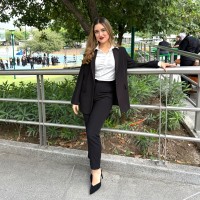 Alejandra López Email