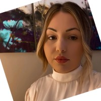 scottfraser Employee Iulia Branduse's profile photo