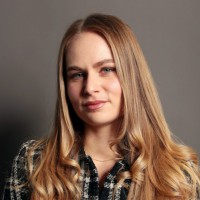 Korinna Kozma Email