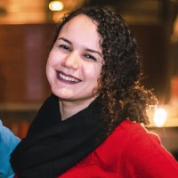 Júlia Córdova Email