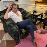 Thomas Pfeffer Email