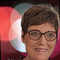 R. Work Group Employee Bonnie Maguffee's profile photo