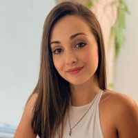 Knewin Employee Daniela Oliveira's profile photo