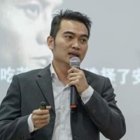 Tien Lee Email