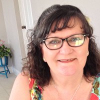 Amanda McKenna Email