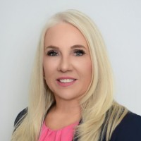 Avenue5 Residential Employee Jennifer Wall's profile photo