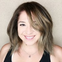 Gabriela Richard Email