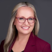 Crux Wealth Advisors Employee Julia Perez's profile photo