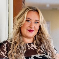 Scarlett Reed Email & Phone Number