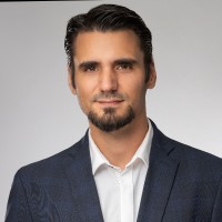 Marco Baur Email