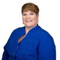 REAL BROKER ROMANIA Employee Renee Oakley's profile photo