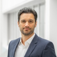 Bernhard Bauer Email
