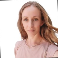 Julia Paduschek Email