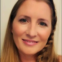 Christina de Leo Email & Phone Number