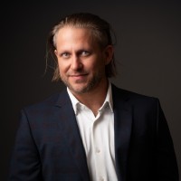 SRS Real Estate Partners Employee Nate Niehuus's profile photo