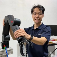 Hikari Hashida Email