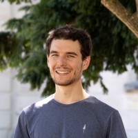 Jordi Vives Email