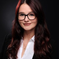Lina Opdenberg Email