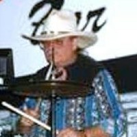 Self Employed Employee Lynn Schultz's profile photo