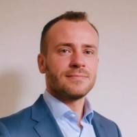 Marek Rybarczyk Email
