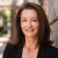 Highland Mortgage Employee Julie Beaty's profile photo