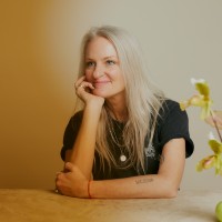 Fishs Eddy Employee Tara Johnson's profile photo