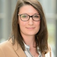 Kitti Jedlinszki Email