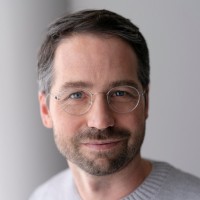 Stefan Hillbrand Email