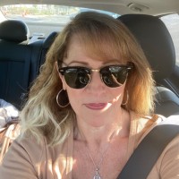 Eileen Arrieta Email & Phone Number