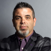 Bruce Holoubek