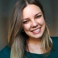 Louise Le Grange Email