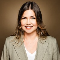 Katrin Magnusdottir Email