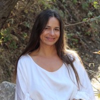 Sage Float Spa Employee Yana Shumate's profile photo