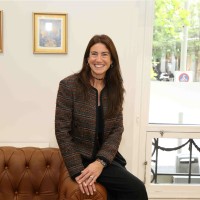 Ester Mocholí Ferrándiz Email