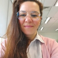 Laura Pavani Azevedo Email