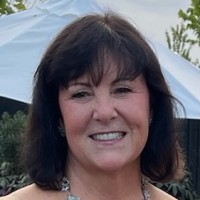 Avenue Mobility Employee Helen Fitzpatrick's profile photo