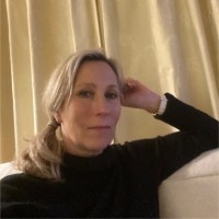 Polly Kronschnabl Email