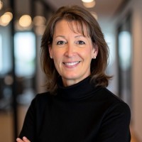 Lisa Pearson Email & Phone Number