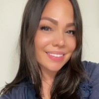 Vanessa Schonewolf Email