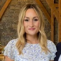Amber Knowles Email