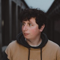 Demute. Employee Loïc Dubois's profile photo