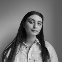 class'croute Employee Laura Paul's profile photo