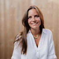 IDFresh Employee Julie Simons's profile photo