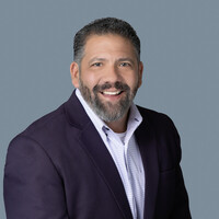 CBRE Employee Larry Mendez's profile photo